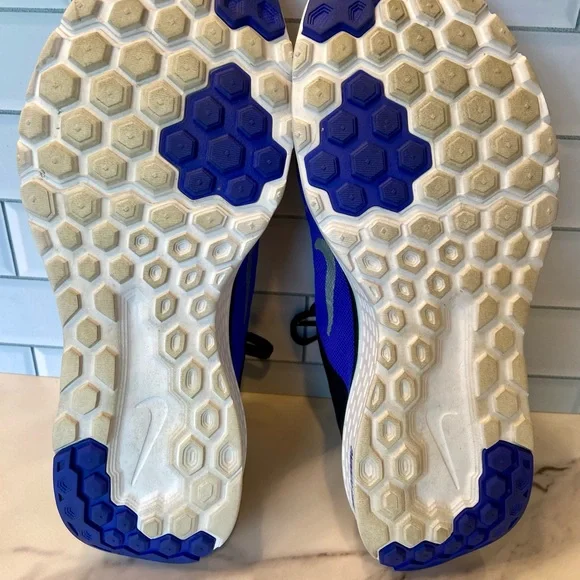 💜 Nike Vibrant Blue and Black Athletic Shoes Sneakers size 8 - Picture 7 of 13